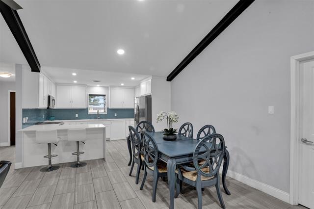 Building Photo - 2381 TX-56