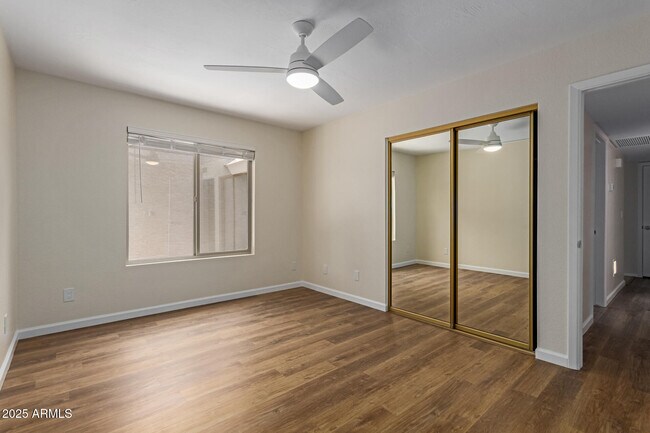 Building Photo - 9128 E Evans Dr