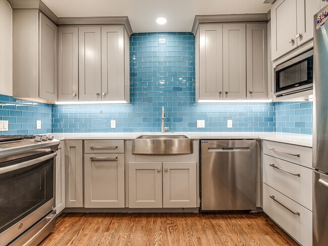 Building Photo - 458 S Indianapolis Ave