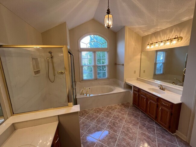 Building Photo - Exceptionally Located 3BD, 2.5BA Cary Home...