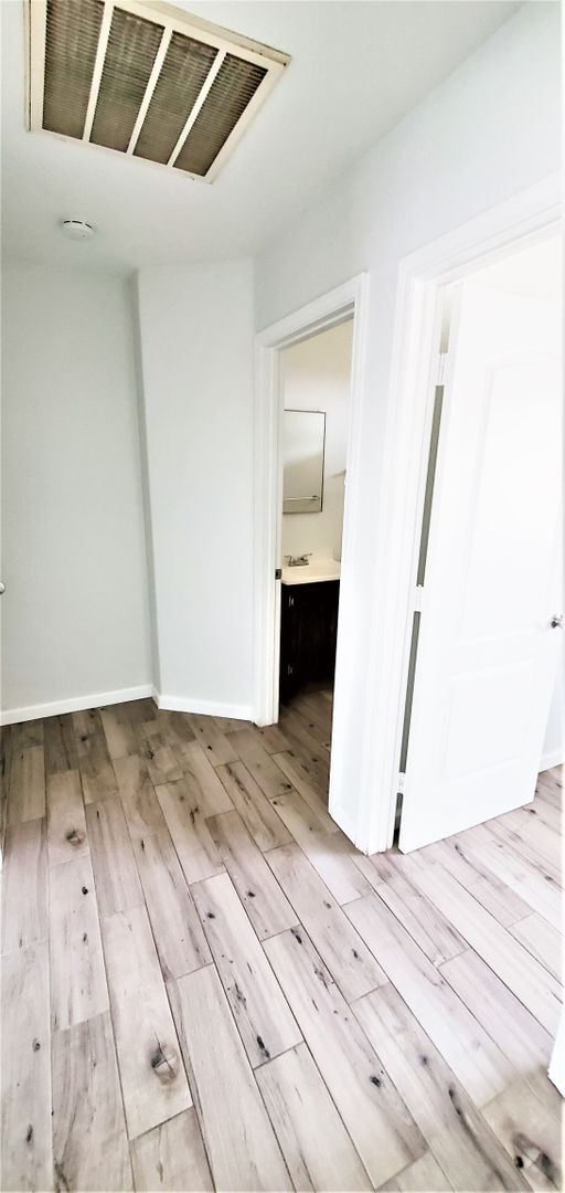 Building Photo - 701 E. 4th St.