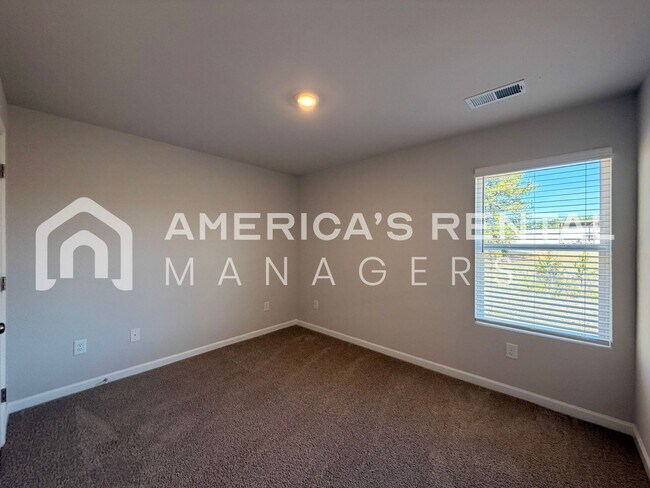 Building Photo - Modern New Construction Townhouse in Lincoln, AL!