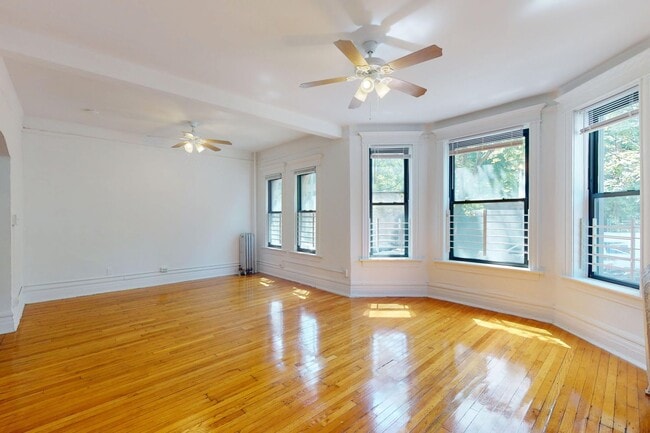 Floorplan - 5401-5403 S. Woodlawn Avenue