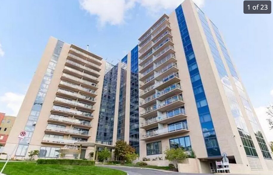 Building Photo - 4545 Wornall Rd