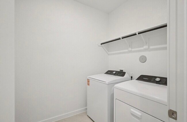 Building Photo - 3300 Memorial Way