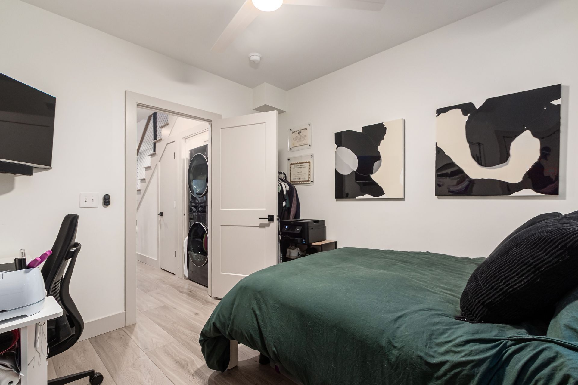 Building Photo - 1196 Hamlet St