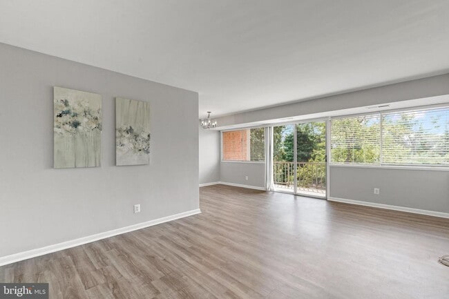 Building Photo - 5801 Quantrell Ave