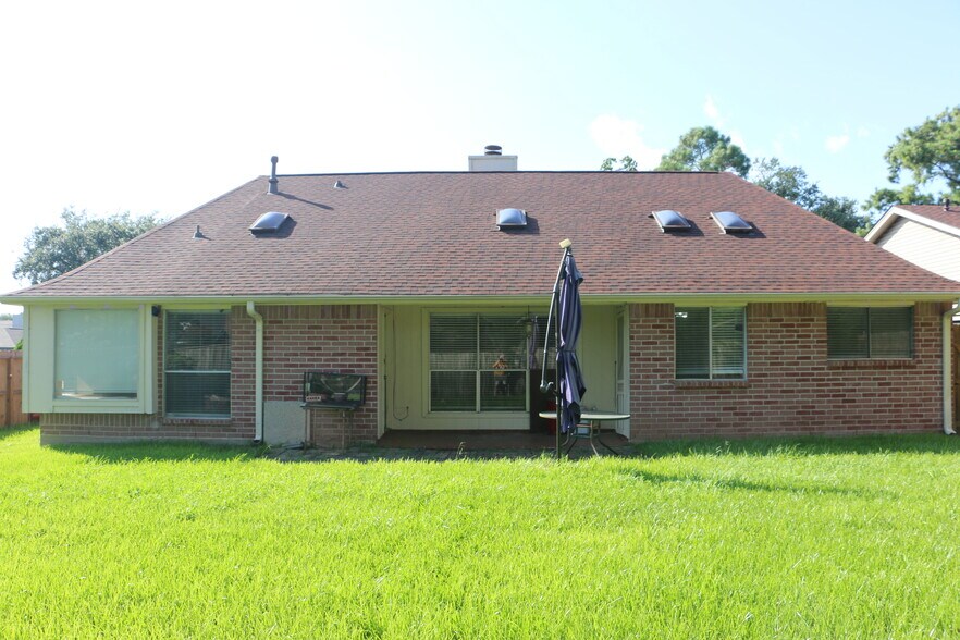 Building Photo - 446 Richvale Ln