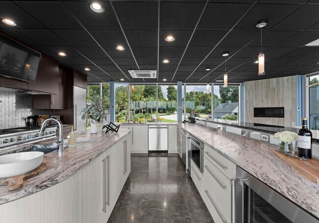 Building Photo - 8776 Harbor Cir