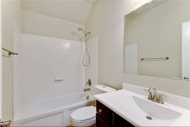 Building Photo - 4/3.5 in Teravista - Great home, Community...