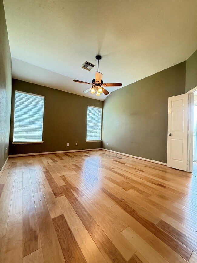Building Photo - 17307 Stratford Green Dr