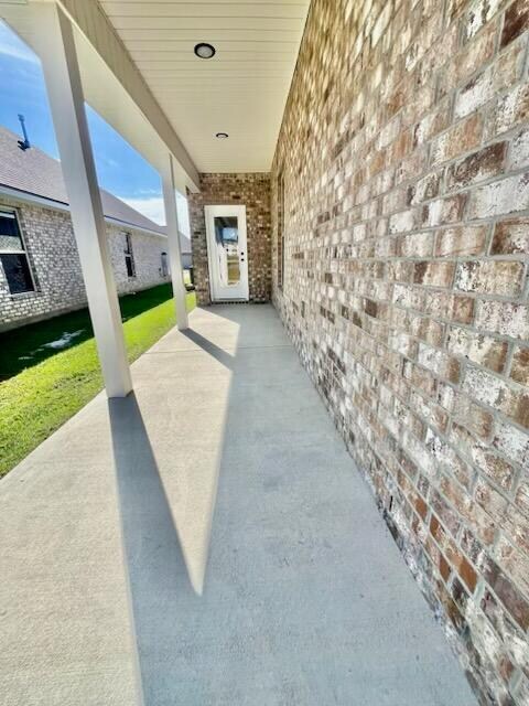 Building Photo - 45 Hydrangea Blvd