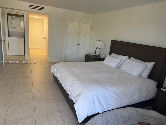 Building Photo - 6423 Collins Ave