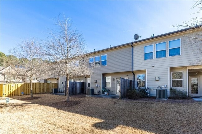 Building Photo - 1925 Wheylon Dr