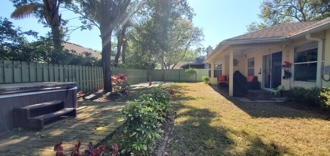 Building Photo - 284 W Silverthorn Ln