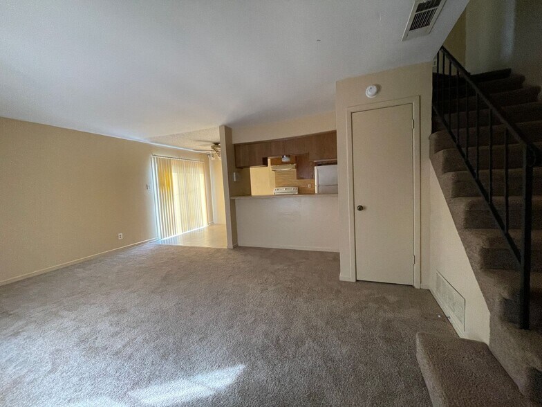 Building Photo - 1208 Covey Ln