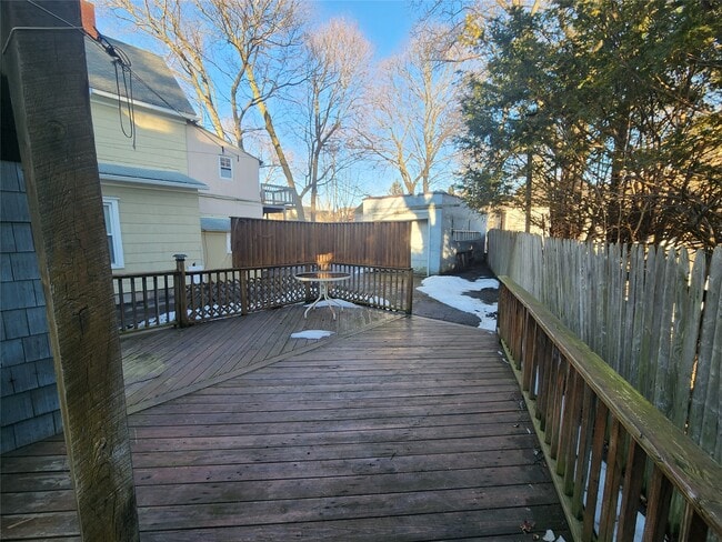 Building Photo - 40 Murray St