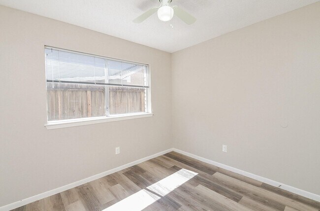 Building Photo - 22630 Powell House Ln