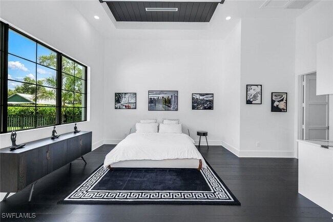 Building Photo - 6677 Hunters Rd