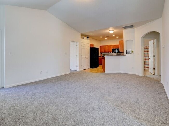 Building Photo - Charming Condominium in Grand Junction