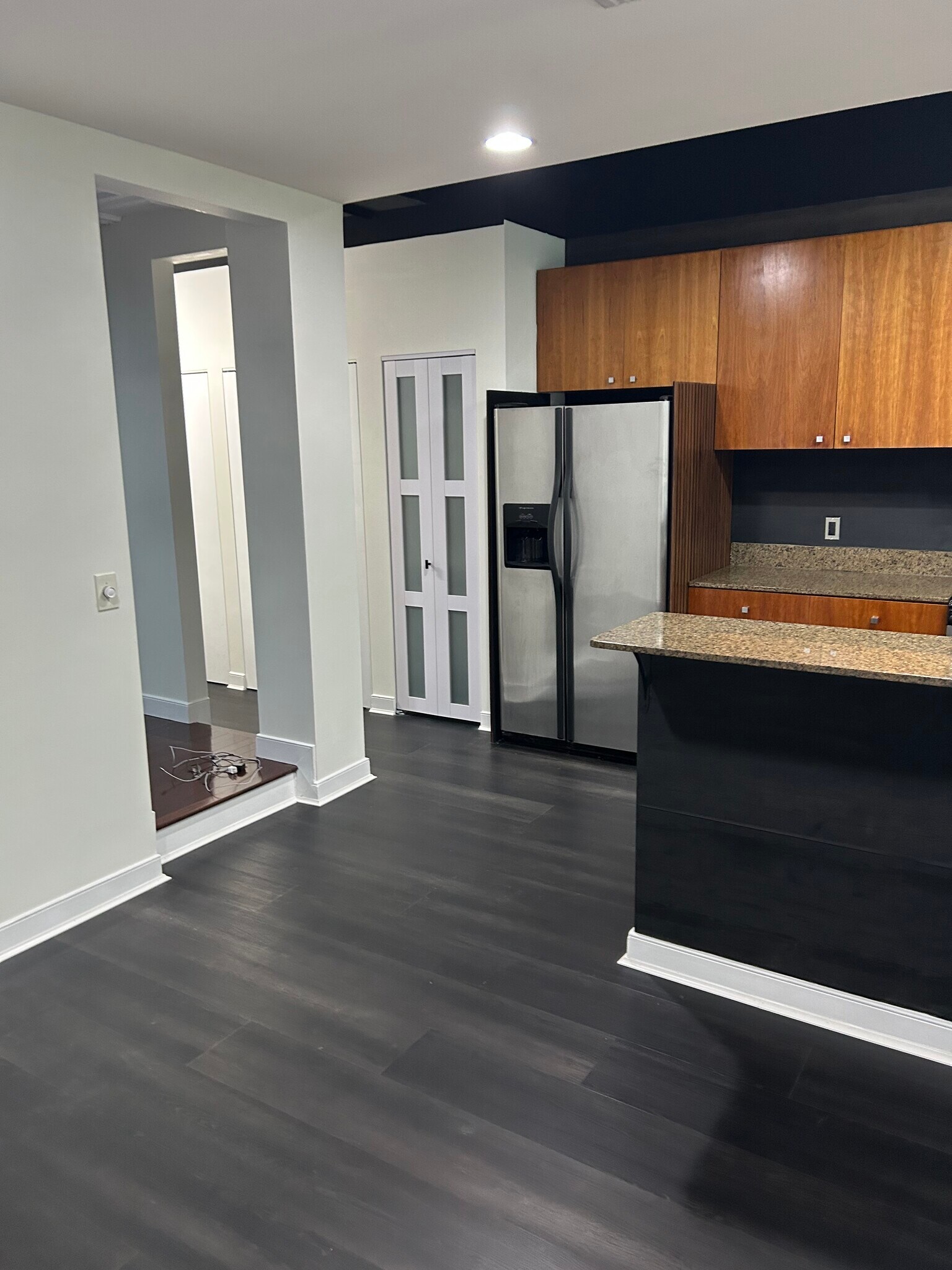 Building Photo - 62 W Colonial Dr