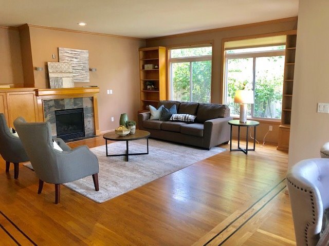 Building Photo - Beautiful Peaceful Timberline Home