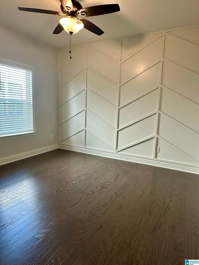 Building Photo - 2090 Springfield Dr