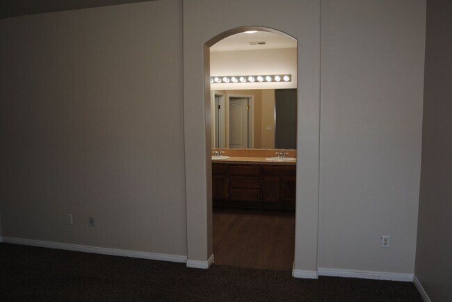 Building Photo - 11130 Dawson Falls Ave