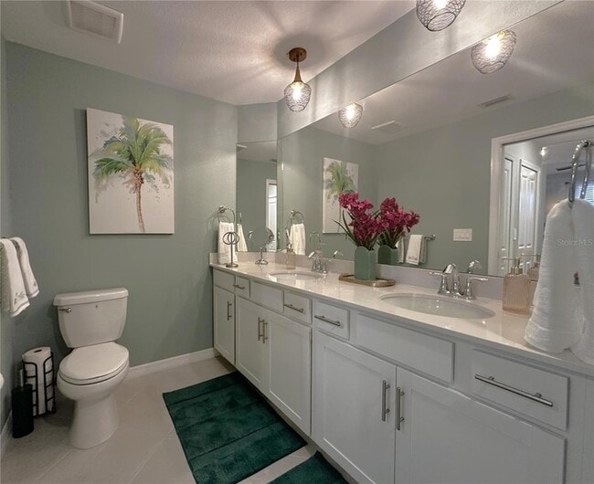 Building Photo - 14221 Heritage Landing Blvd