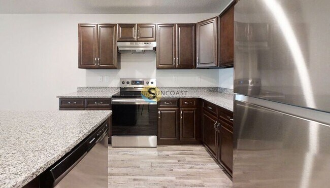 Building Photo - 13 September Pl