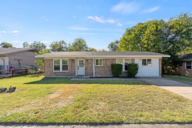 Primary Photo - 1513 Westover Dr