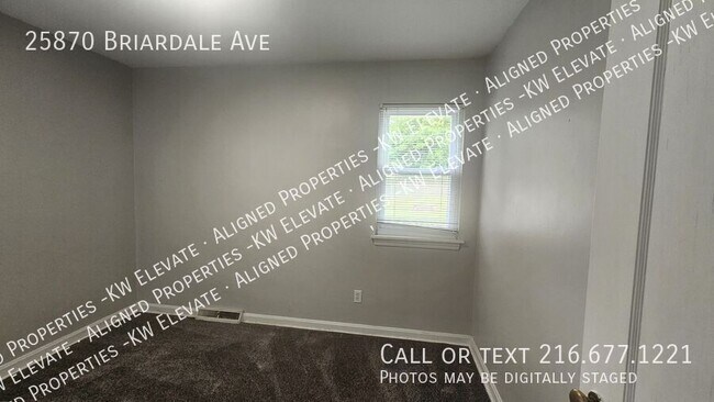 Building Photo - 25870 Briardale Ave