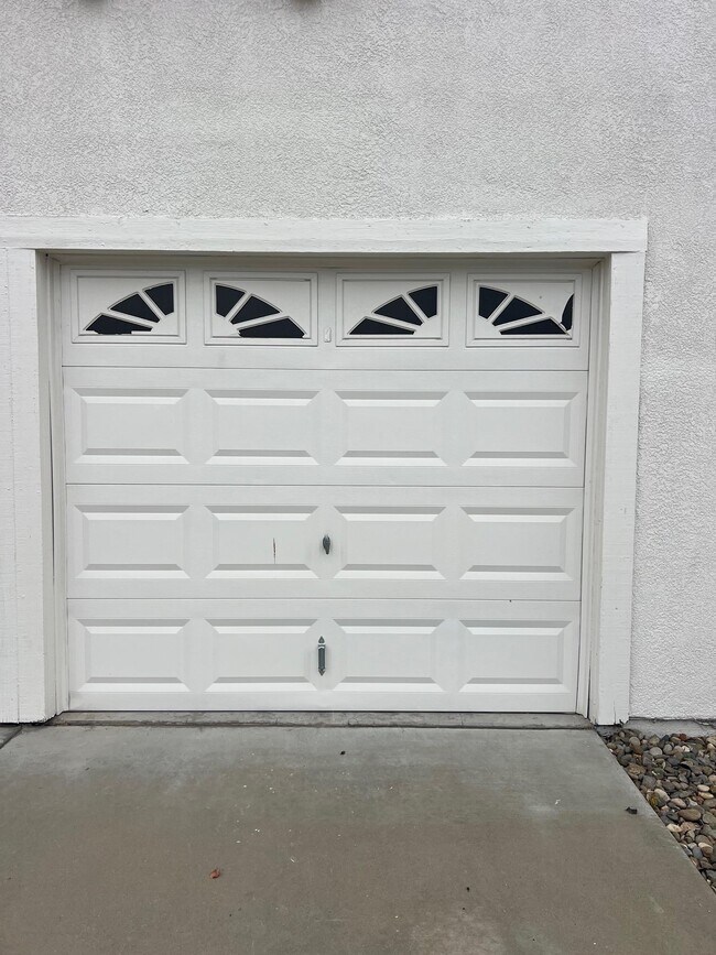 Building Photo - 708 N L St