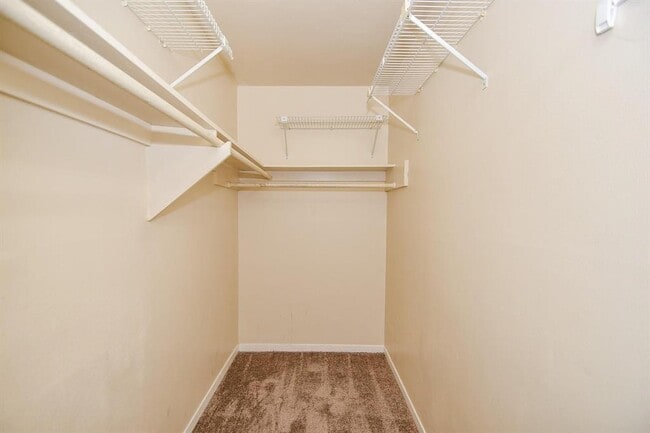 Building Photo - 9021 Gaylord Dr