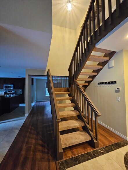 Stairs - 17631 Mapes Ave