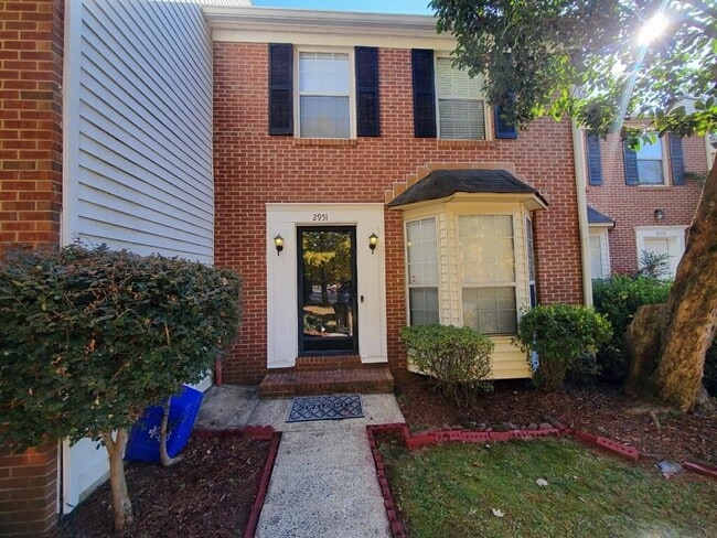 Building Photo - 2951 Lexington Trace Dr