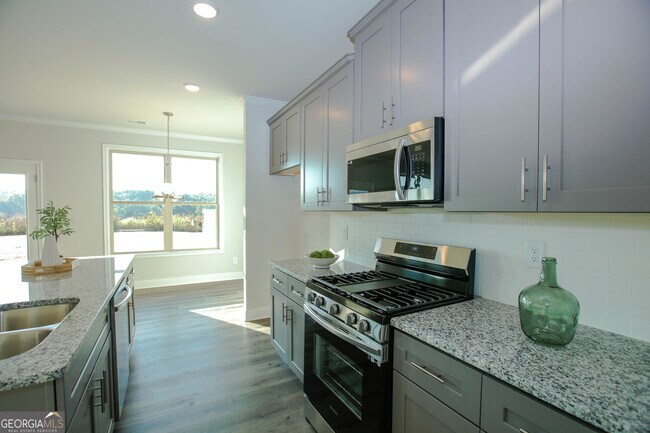 Building Photo - 452 Hellen Vly Dr