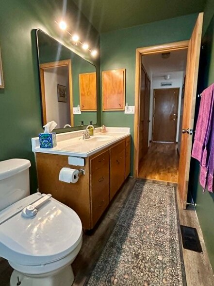 Building Photo - 302 N 37th Ave