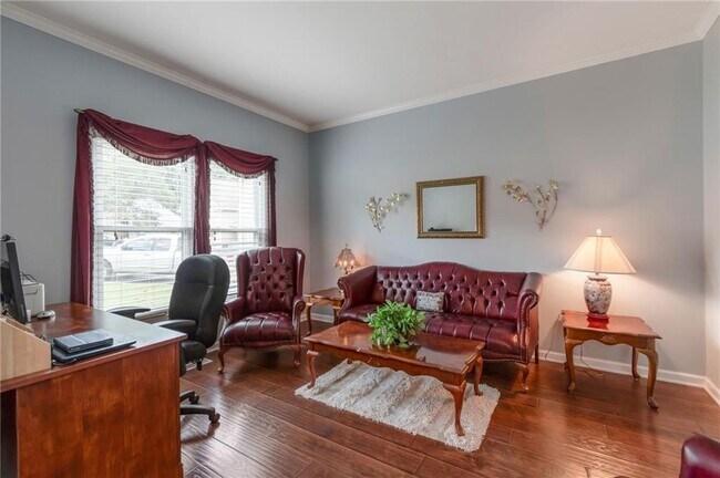 Building Photo - 69 New Brunswick Ct NE