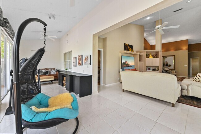 Building Photo - 8319 Horseshoe Bay Rd