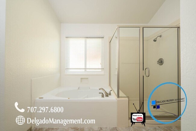 Building Photo - Benicia Hills 3 Bedroom Home