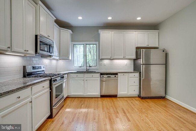 Building Photo - 14035 Vom Hainberg Pl