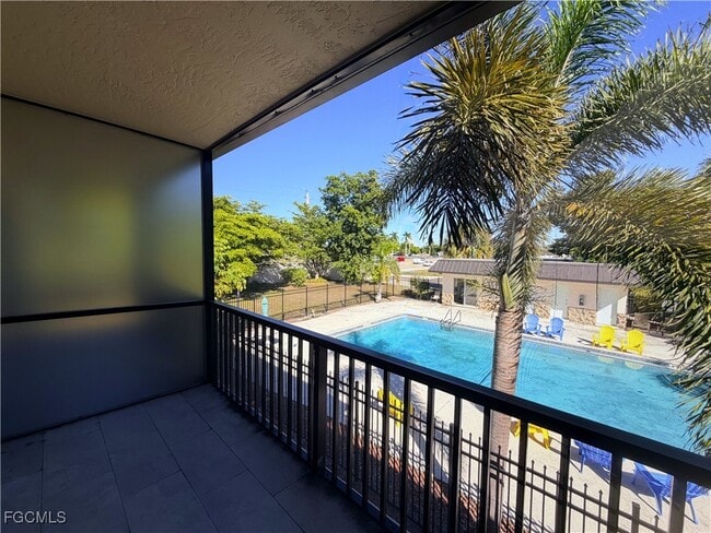 Building Photo - 1560 Colonial Blvd