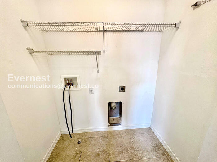 Building Photo - 2429 Hibiscus Bay Ln