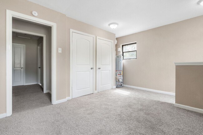 Building Photo - 1225 3rd Ave N