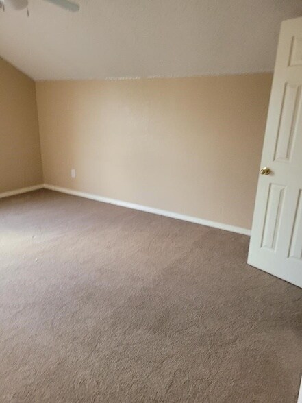 Building Photo - 4902 Landrun Ln