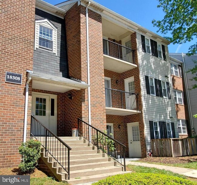 Primary Photo - 18308 Streamside Dr