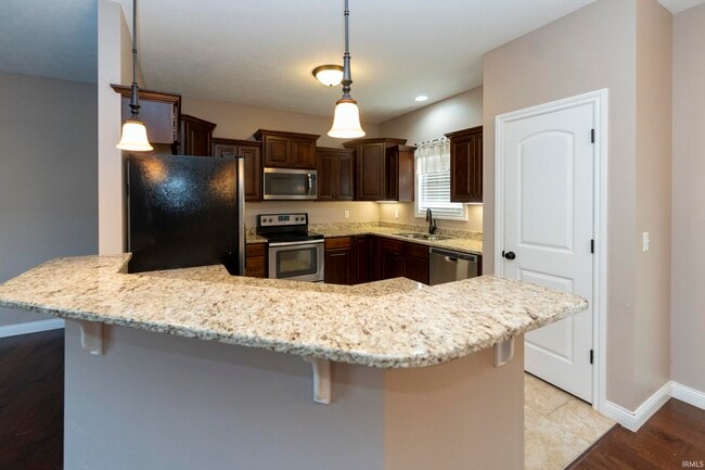 Building Photo - 8838 Hedgewood Ct