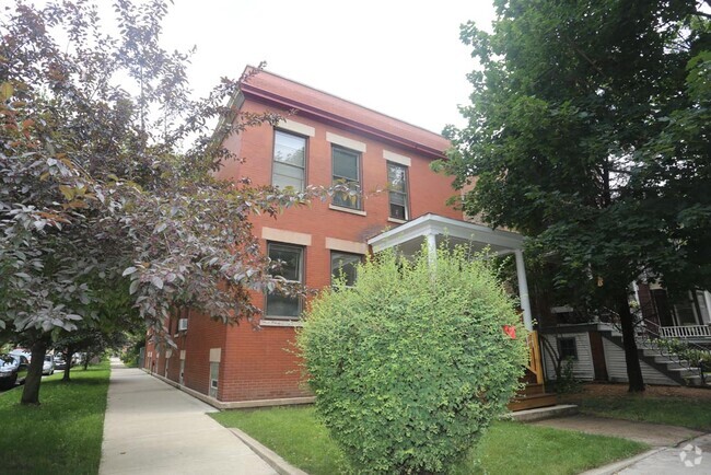 Building Photo - 1935 W Berenice Ave