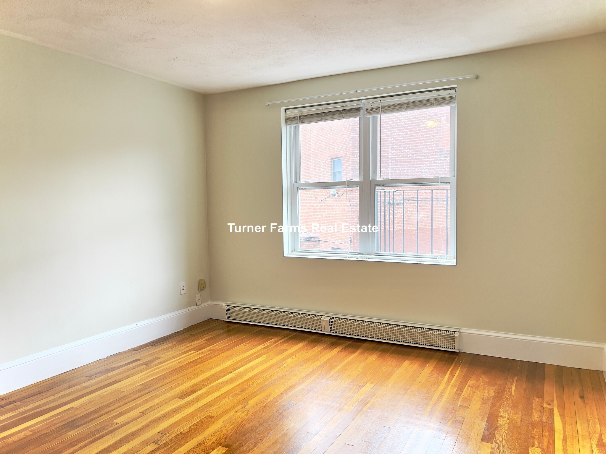 Building Photo - 402A Highland Ave